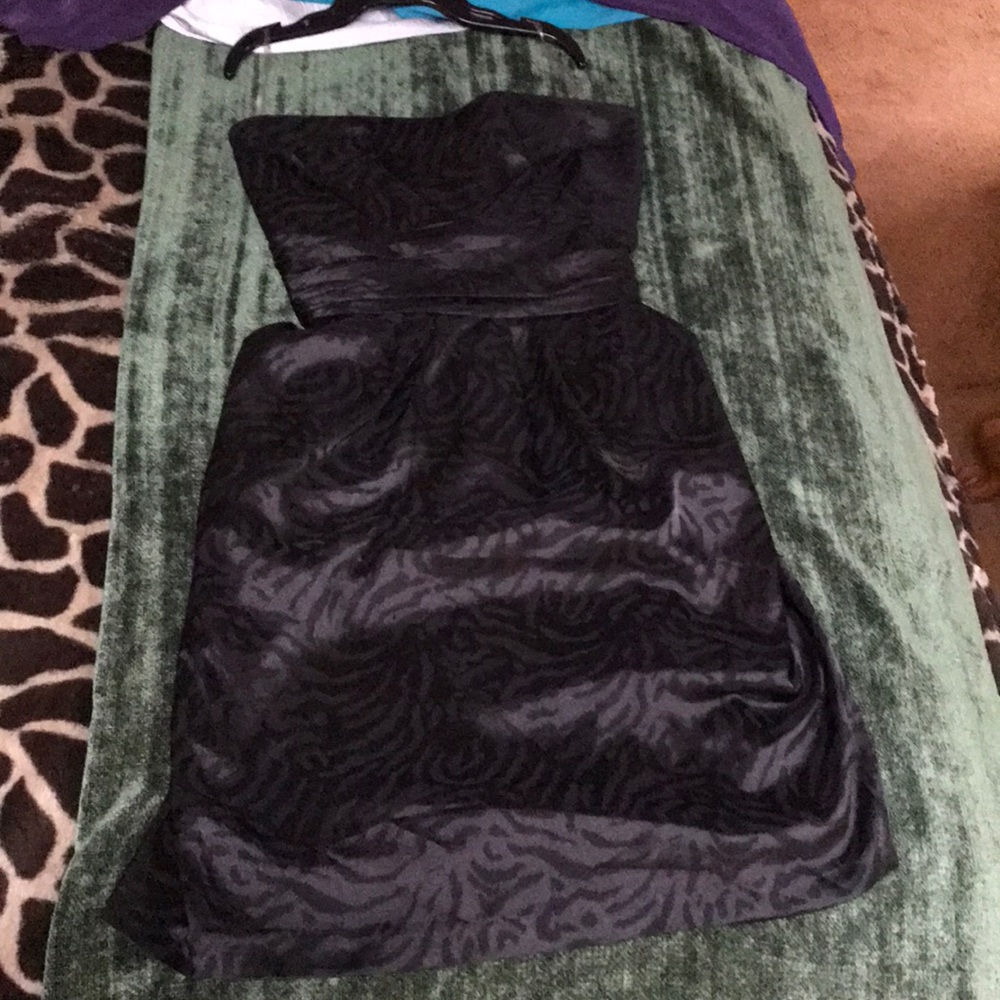 Short strapless black dress